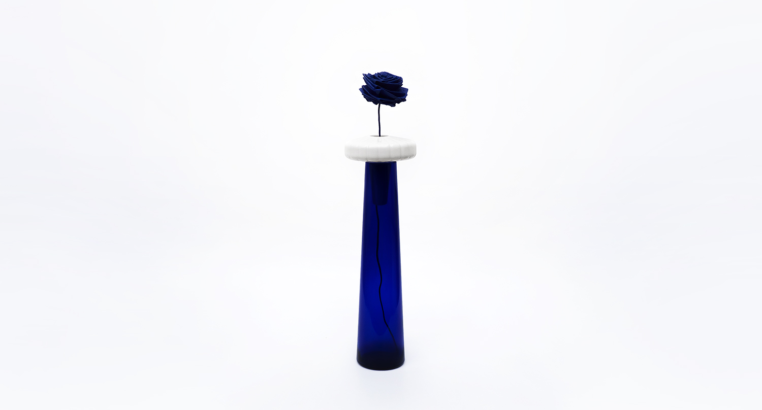Josephine. soliflore. single. flower. vase. JUAM. DESIGN. STUDIO.